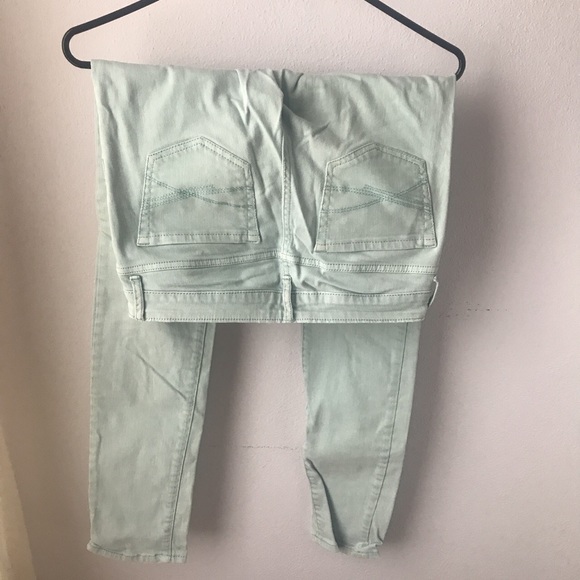 jeans - Picture 3 of 3